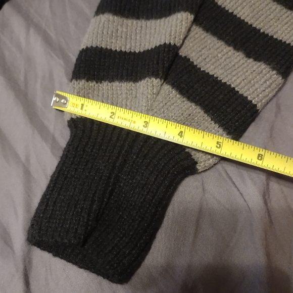 Striped Leg Warmers - Picture 7 of 8